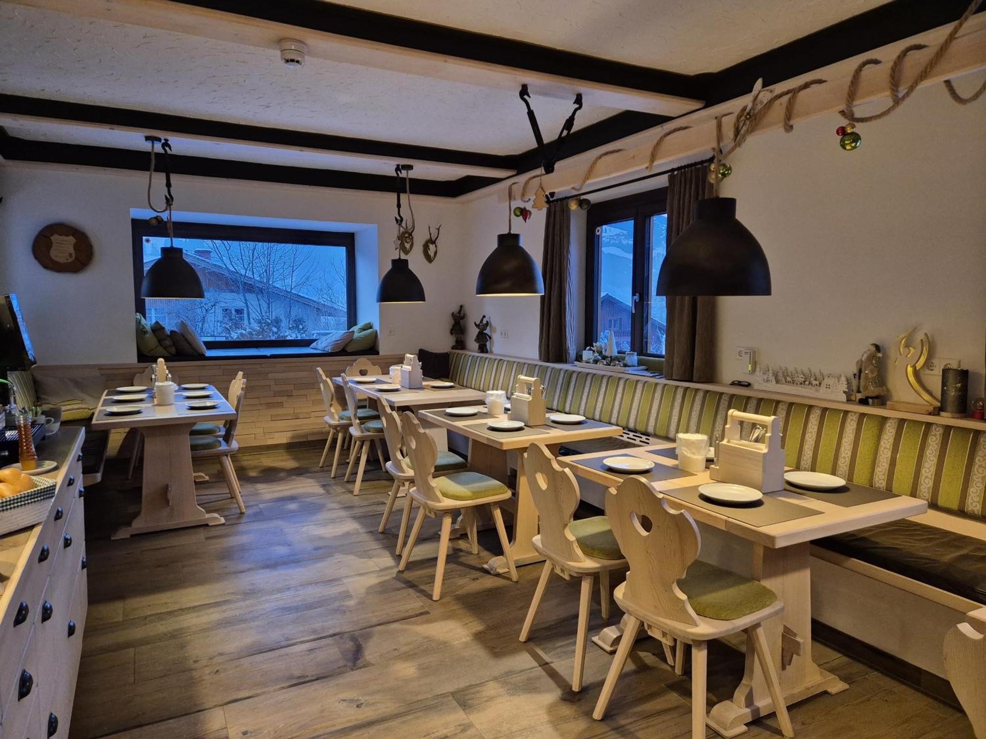 Gaestehaus Zum Steirischen Kuss ไอค์ ภายนอก รูปภาพ
